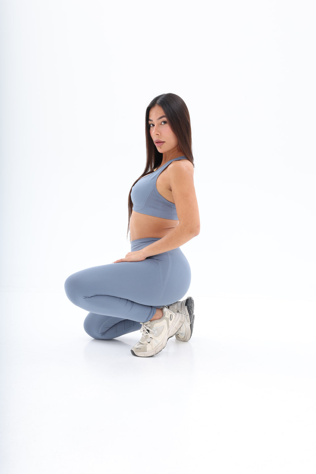 High-Performance Seamless Leggings with Booty Scrunch